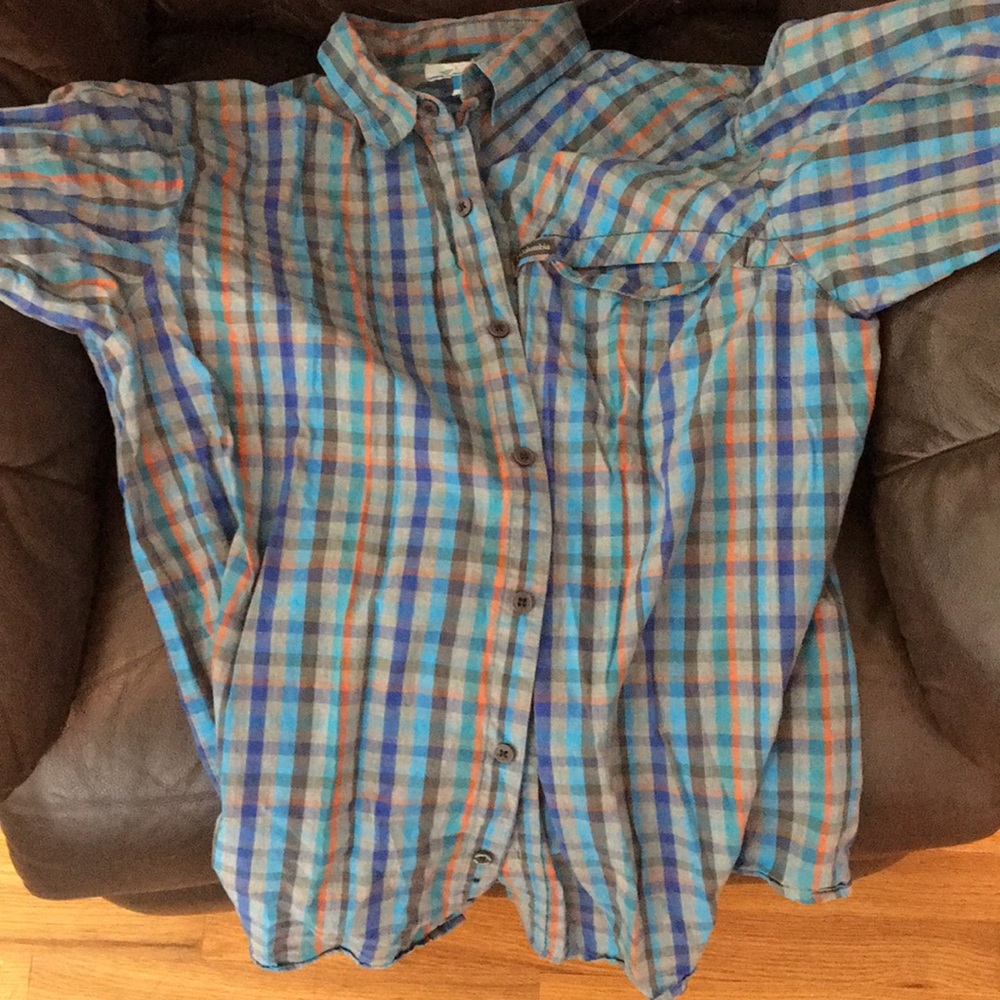 Men’s Columbia dress shirt